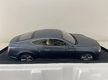 ミニチャンプス ベントレーコンチネンタル1/18 1/18 Minichamps 2006 Bentley Continental GTC (White) Diecast